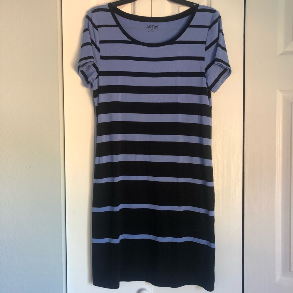 T-shirt style dress